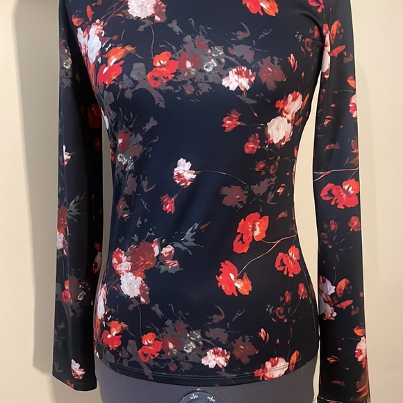 Wilfred Floral Long Sleeved Turtleneck Top Size Small - Picture 6 of 15